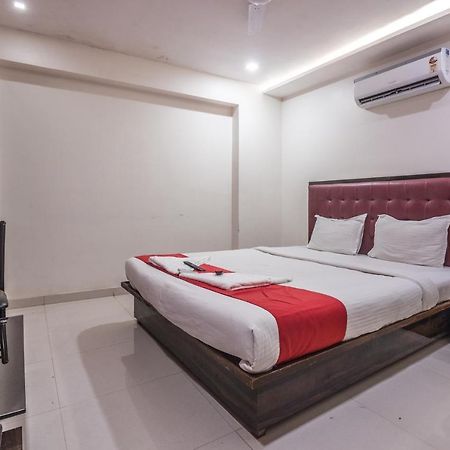 Hotel Mantra Residency Mumbai Exteriör bild