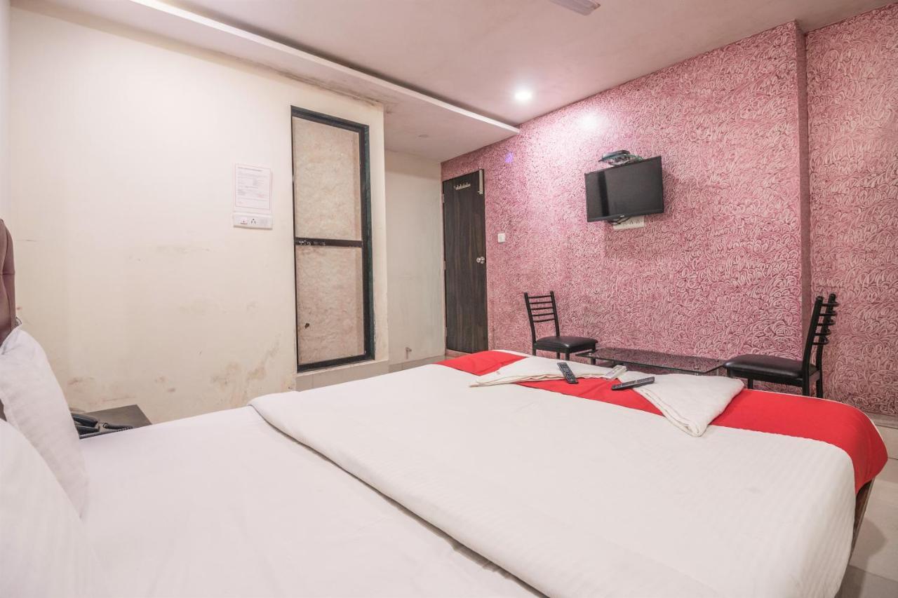 Hotel Mantra Residency Mumbai Exteriör bild
