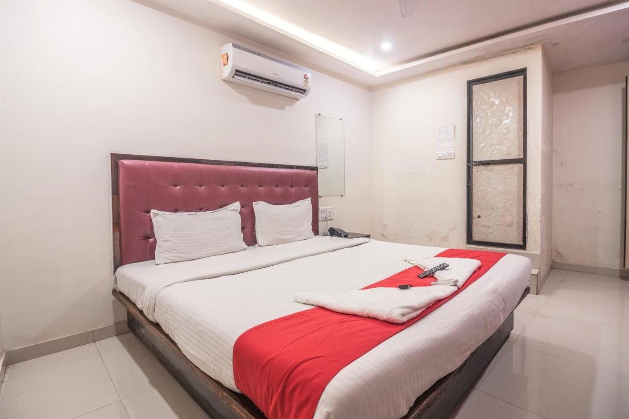 Hotel Mantra Residency Mumbai Exteriör bild
